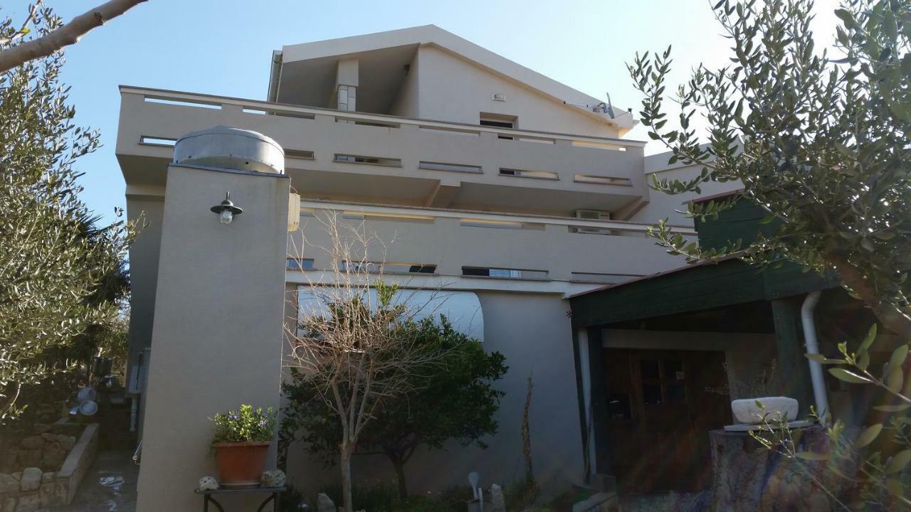 Apartments With A Parking Space Kolan, Pag - 16482 外观 照片